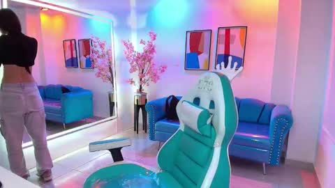 Snapshot of dulcinea_grayy chatting on November 16, 2025, 11:38 am dulcinea_grayy online show from November 16, 2025, 11:38 am