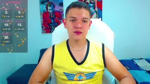 Snapshot of dunkan_kravitz chatting on December 9, 2024, 8:44 pm Dunkan Kravitz online show from December 9, 2024, 8:44 pm