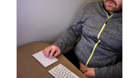 FloFrenchCurv288 online show from January 8, 2026, 12:46 am