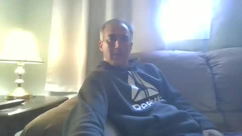 duraal1980 online show from October 13, 2025, 6:41 pm