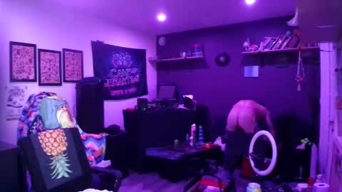 Snapshot of durfmanx chatting on November 16, 2025, 6:52 am durfmanX online show from November 16, 2025, 6:52 am