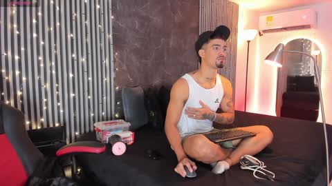 Duriel online show from January 4, 2025, 12:27 pm