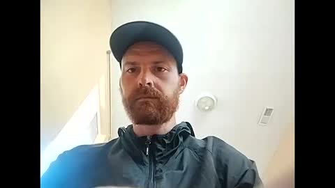 dust0132 online show from October 10, 2025, 4:17 pm