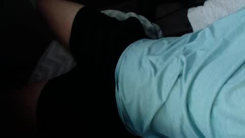 Snapshot of dustiinn chatting on October 27, 2025, 12:36 am Dustin online show from October 27, 2025, 12:36 am