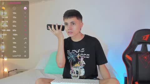 Snapshot of dustinlevine chatting on February 10, 2025, 12:39 pm Dustin Levy online show from February 10, 2025, 12:39 pm