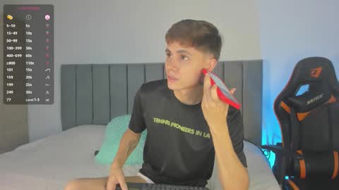 Snapshot of dustinlevine chatting on December 2, 2025, 1:00 am Dustin Levy online show from December 2, 2025, 1:00 am