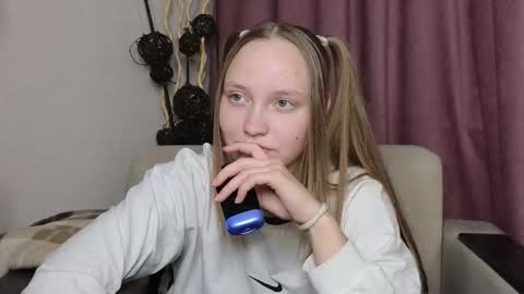 Jenny online show from December 13, 2025, 7:53 pm