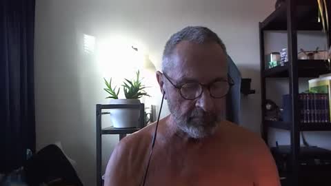 DutchPear online show from November 30, 2025, 9:24 am