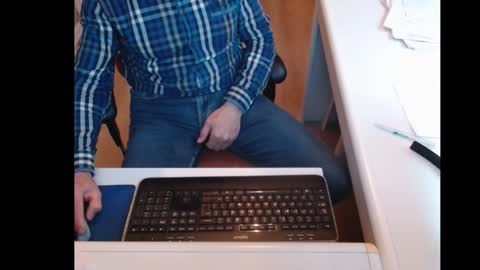 dutchpornking2 online show from January 20, 2025, 12:18 pm