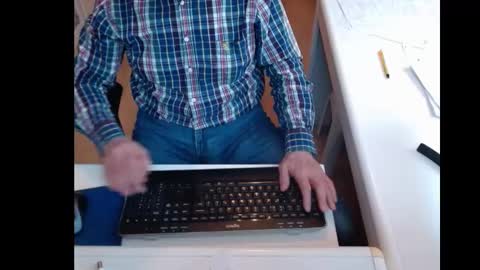 dutchpornking2 online show from February 12, 2025, 1:27 pm