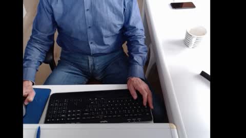 dutchpornking2 online show from October 15, 2025, 7:41 am