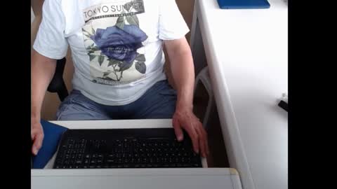 Snapshot of dutchpornking2 chatting on June 23, 2026, 6:11 am dutchpornking2 online show from June 23, 2026, 6:11 am