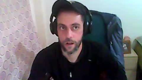 Snapshot of dvdvlc29 chatting on December 21, 2025, 8:54 am david online show from December 21, 2025, 8:54 am