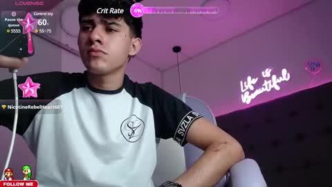 dyla_n18_ online show from February 19, 2025, 3:28 am