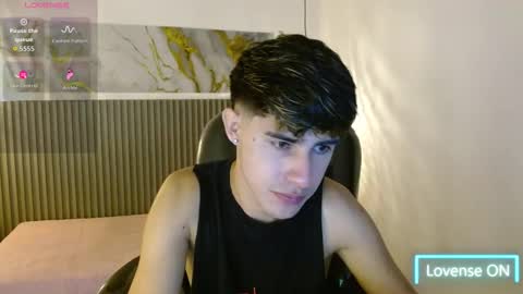 Snapshot of dyla_n18_ chatting on November 16, 2025, 8:47 pm dyla_n18_ online show from November 16, 2025, 8:47 pm