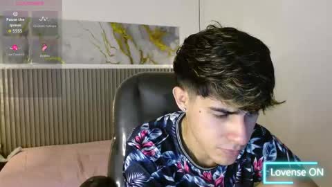 Snapshot of dyla_n18_ chatting on November 24, 2025, 7:46 pm dyla_n18_ online show from November 24, 2025, 7:46 pm