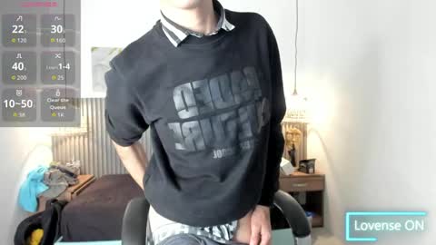 dyla_n18_ online show from May 18, 2026, 8:36 pm
