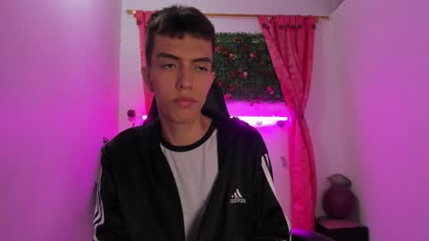 Dylan online show from September 30, 2025, 11:37 am