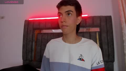 Dylan online show from November 8, 2025, 11:32 am