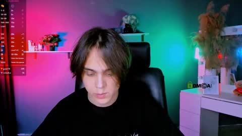 dylan_bold online show from October 9, 2025, 7:17 am