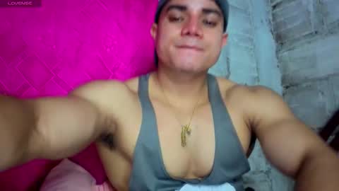 Dylangusss online show from January 10, 2026, 1:18 am