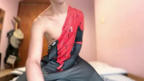 Snapshot of dylannewell chatting on October 19, 2025, 9:43 am dylannewell online show from October 19, 2025, 9:43 am