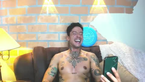 D Y L A N online show from March 9, 2025, 4:55 pm