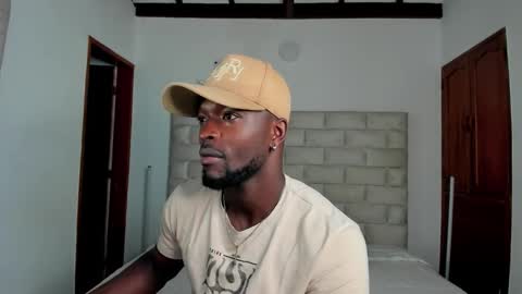 Dylan Taylor online show from December 22, 2025, 12:35 pm