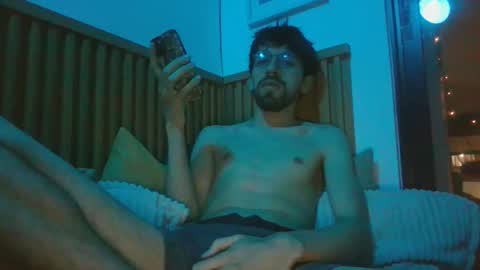Snapshot of dylanx21 chatting on October 2, 2025, 11:45 pm dylanx21 online show from October 2, 2025, 11:45 pm