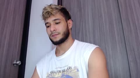 Snapshot of dylanxfun chatting on October 1, 2025, 3:56 am dylanxfun online show from October 1, 2025, 3:56 am