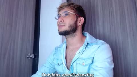 Snapshot of dylanxfun chatting on October 7, 2025, 9:01 pm dylanxfun online show from October 7, 2025, 9:01 pm