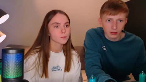 Snapshot of dyrinda chatting on December 5, 2024, 10:12 pm Julia and Dima online show from December 5, 2024, 10:12 pm