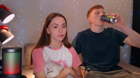 Snapshot of dyrinda chatting on February 16, 2025, 10:43 pm Julia and Dima online show from February 16, 2025, 10:43 pm