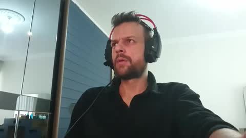 eaglecrm online show from February 7, 2026, 9:13 am