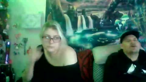 eandr6446 online show from December 13, 2025, 9:31 pm