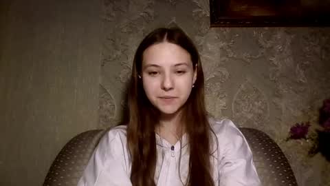 Yuni online show from April 18, 2026, 4:11 pm