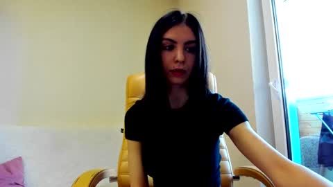 Snapshot of earthadobb chatting on June 29, 2026, 6:30 am Emma online show from June 29, 2026, 6:30 am