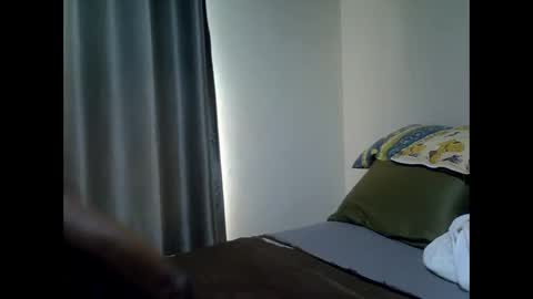 Snapshot of east_queen chatting on November 8, 2025, 10:15 am east_queen online show from November 8, 2025, 10:15 am