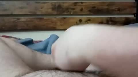 easy_e777 online show from April 26, 2026, 3:04 am