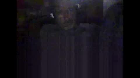 Snapshot of easye4015 chatting on December 29, 2024, 3:03 pm Easye online show from December 29, 2024, 3:03 pm