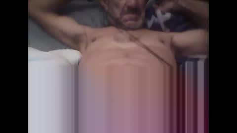 Snapshot of easye4015 chatting on November 10, 2025, 12:15 pm Easye online show from November 10, 2025, 12:15 pm