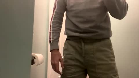 Snapshot of easyfrenchguy chatting on November 3, 2025, 12:17 pm French Guy online show from November 3, 2025, 12:17 pm