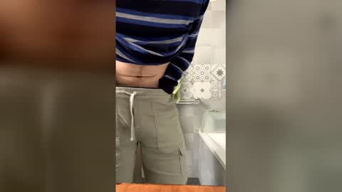 French Guy online show from May 18, 2026, 12:00 pm