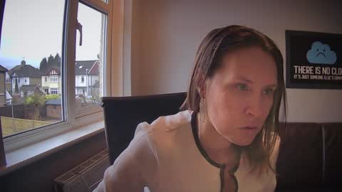 Nadia Ferreira  online show from February 19, 2026, 10:22 am