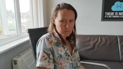Nadia Ferreira  online show from May 29, 2026, 10:13 am