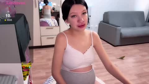 Snapshot of eazylove156 chatting on November 25, 2025, 7:08 am Michael online show from November 25, 2025, 7:08 am