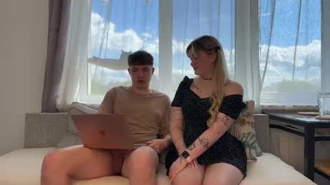 Custom content and video calls are available as well  online show from May 30, 2026, 8:33 am
