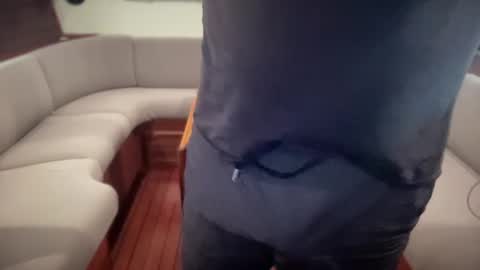 Snapshot of ebnk15 chatting on December 15, 2024, 2:27 pm ebnk15 online show from December 15, 2024, 2:27 pm