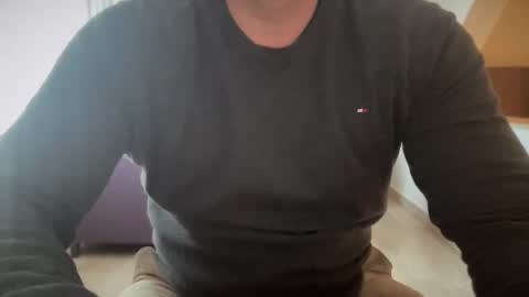 Snapshot of ebnk15 chatting on February 19, 2025, 6:55 am ebnk15 online show from February 19, 2025, 6:55 am