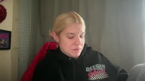 americnbarbie online show from November 21, 2025, 8:18 pm